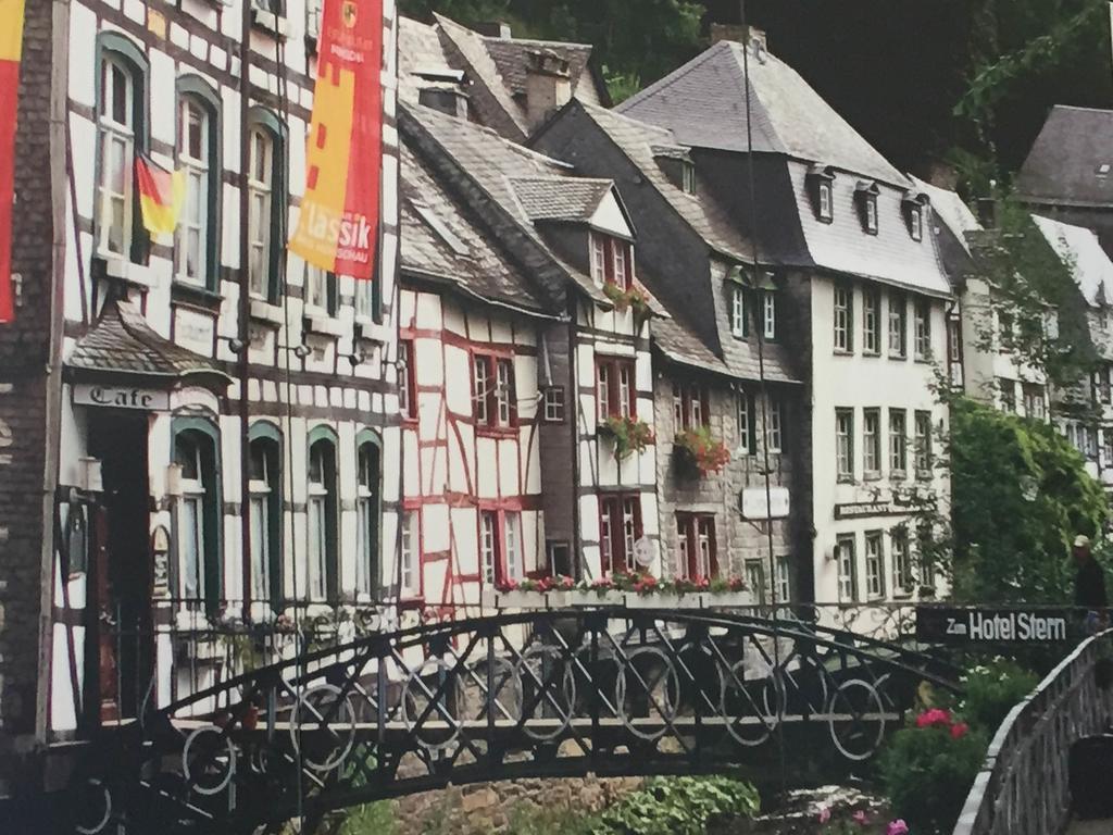 Eleganza Monschau Hotell Eksteriør bilde