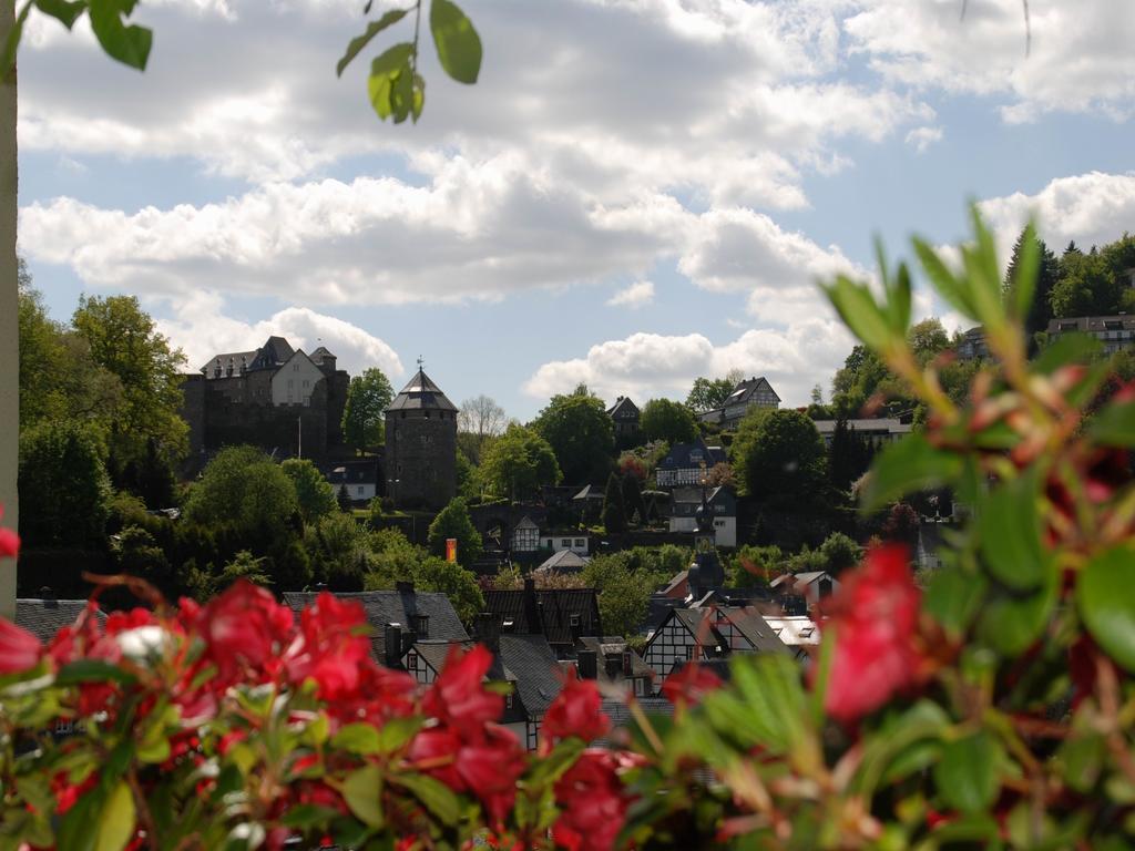 Eleganza Monschau Hotell Eksteriør bilde