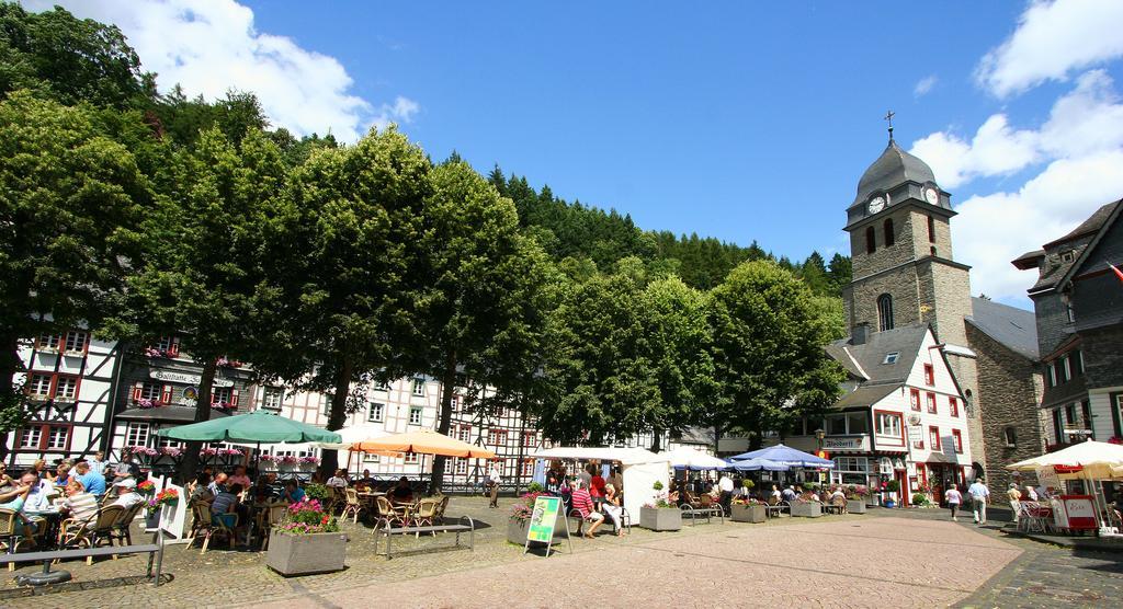 Eleganza Monschau Hotell Eksteriør bilde