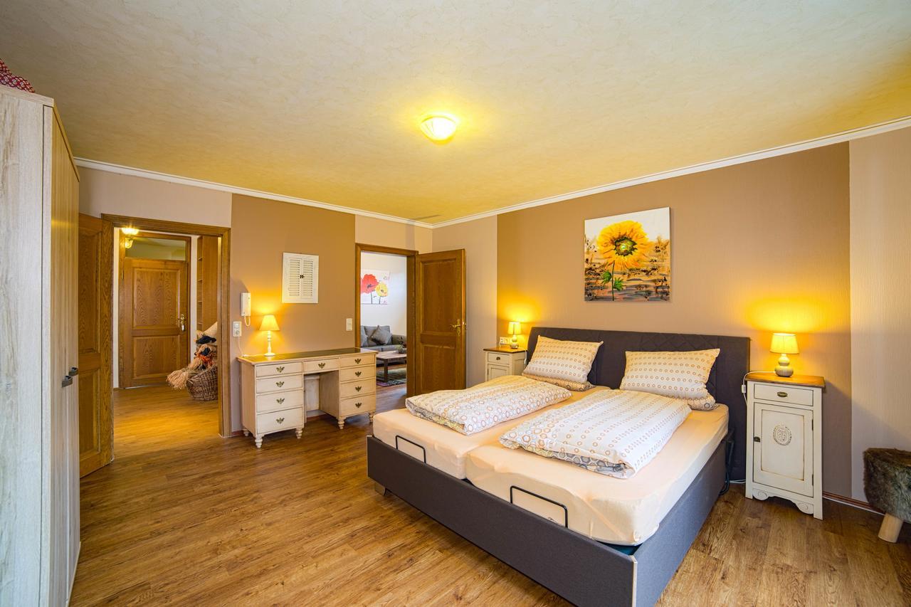 Eleganza Monschau Hotell Eksteriør bilde
