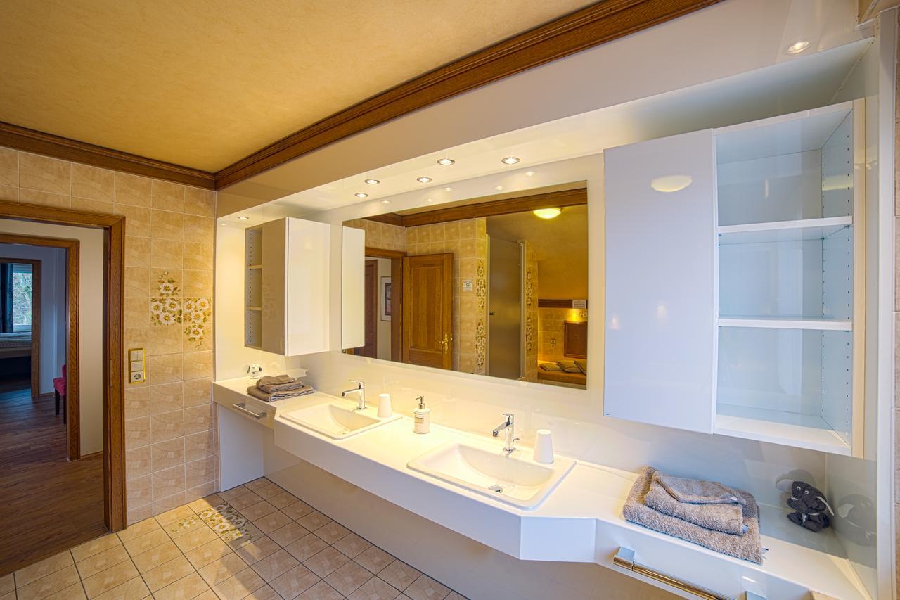 Eleganza Monschau Hotell Eksteriør bilde